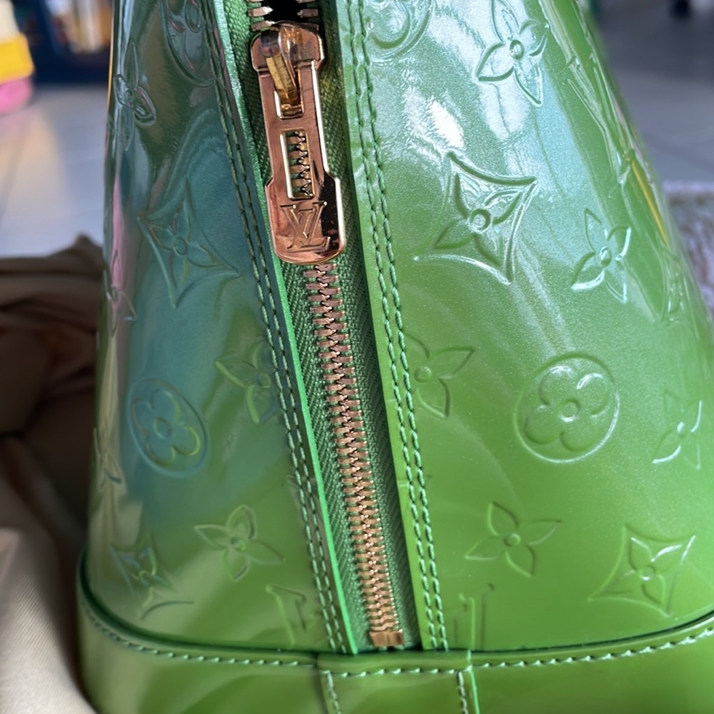 Louis Vuitton Alma Vert Tonic - Picture 14 of 16